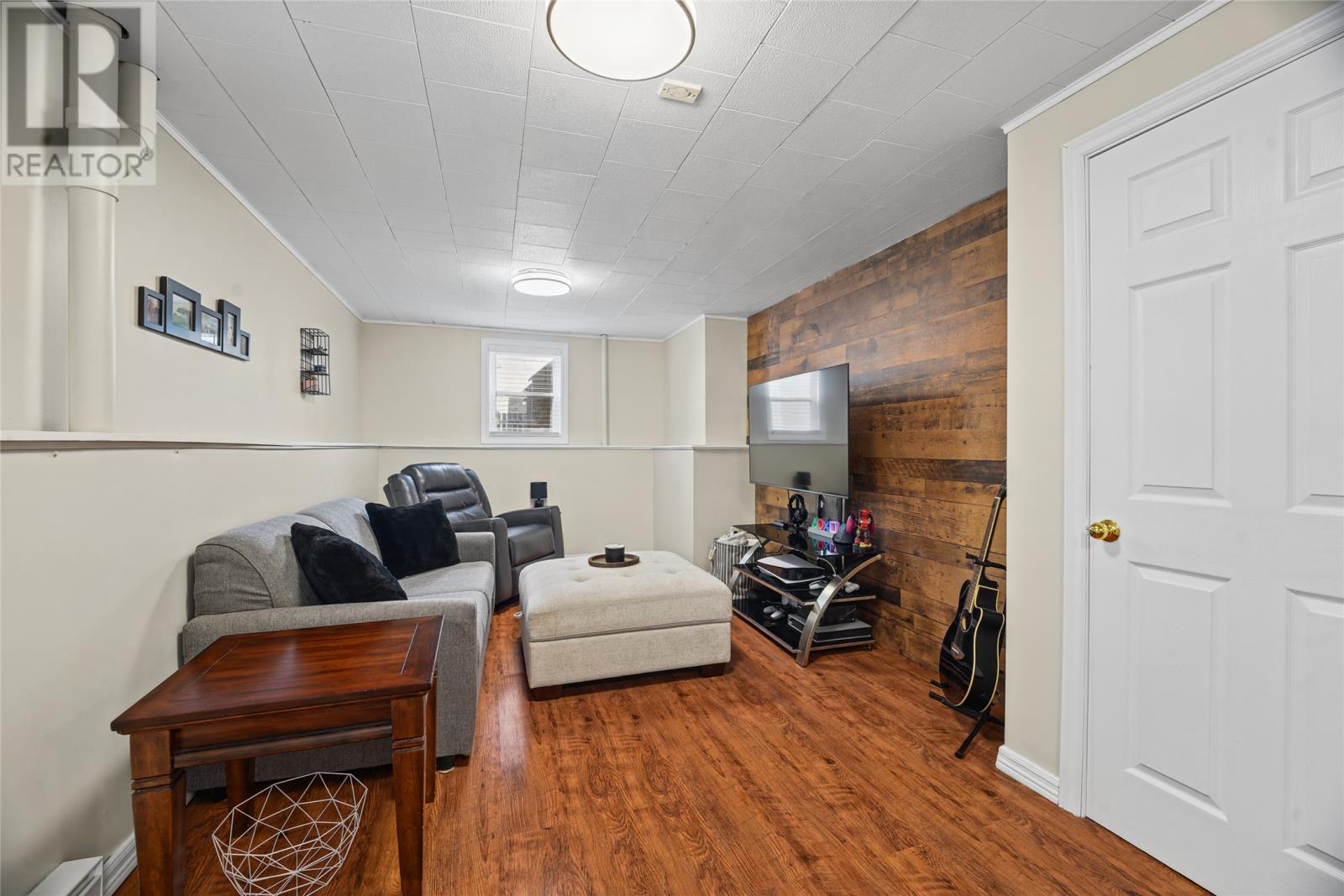 53 Lawrence Pond Road - 21