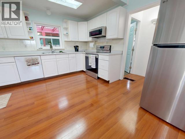 4584 HARVIE AVE - 3