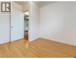 4584 Harvie Ave, Powell River, BC V8A2P1 Photo 11