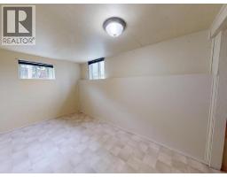 4584 Harvie Ave, Powell River, BC V8A2P1 Photo 17