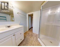 4584 Harvie Ave, Powell River, BC V8A2P1 Photo 14