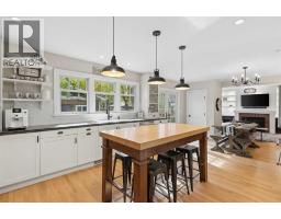 5pc Bathroom - 1215 Riverdale Avenue Sw, Calgary, AB T2S0Z1 Photo 15