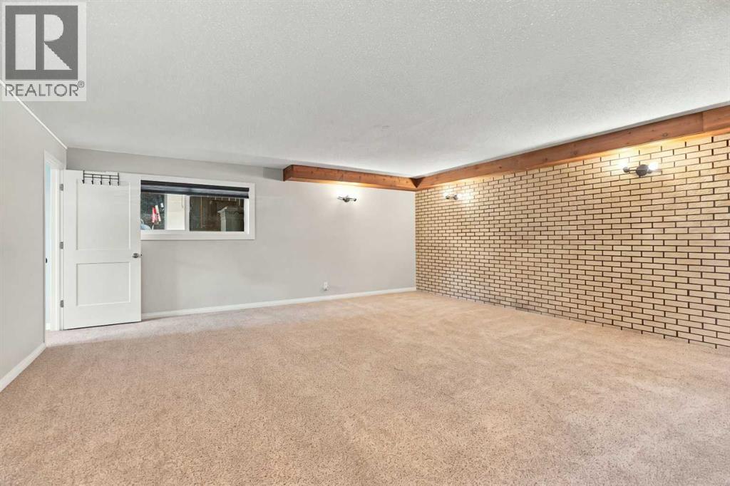 3102 38 Street SW - photo 23