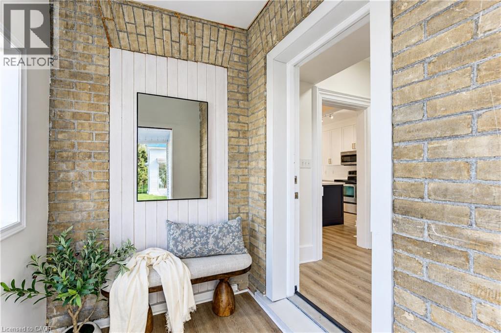 12 JOHN Street W, Bright — photo 4