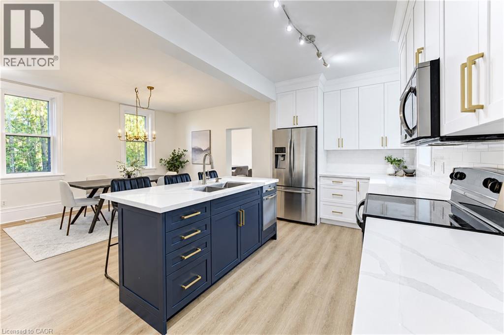 12 John Street West — photo 15