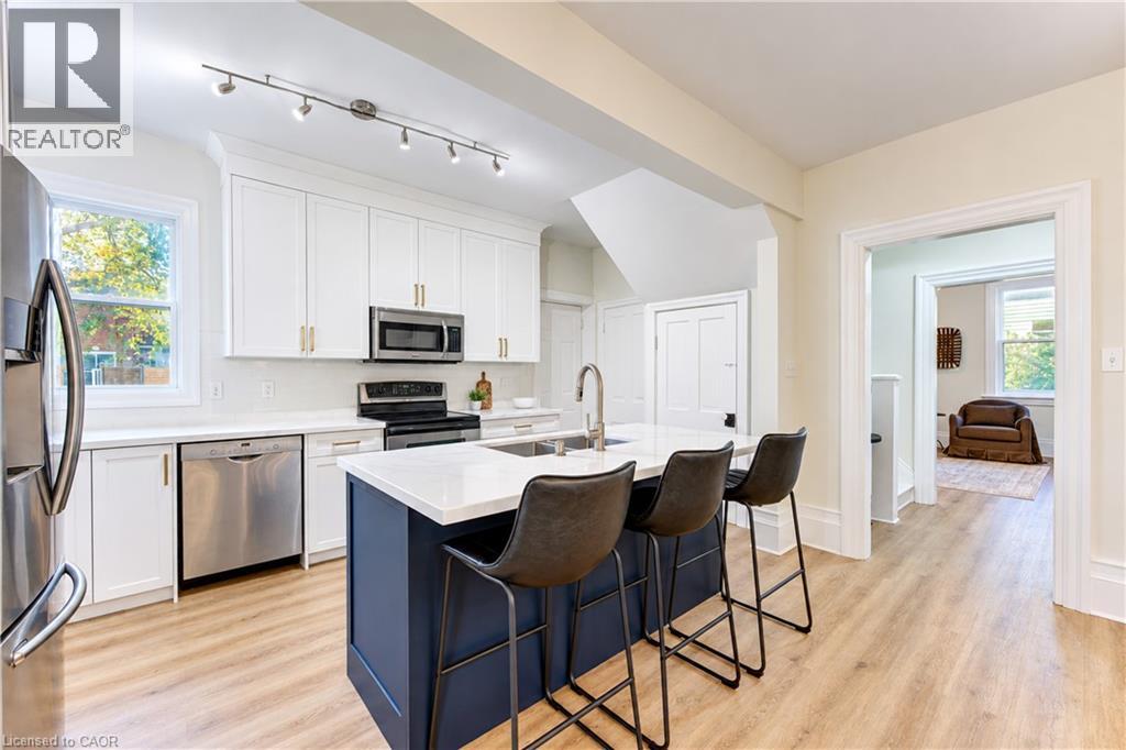 12 JOHN Street W, Bright — photo 10
