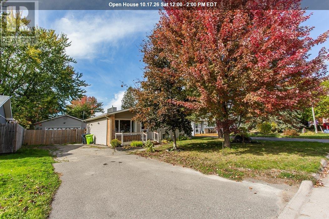 73 Promenade Dr