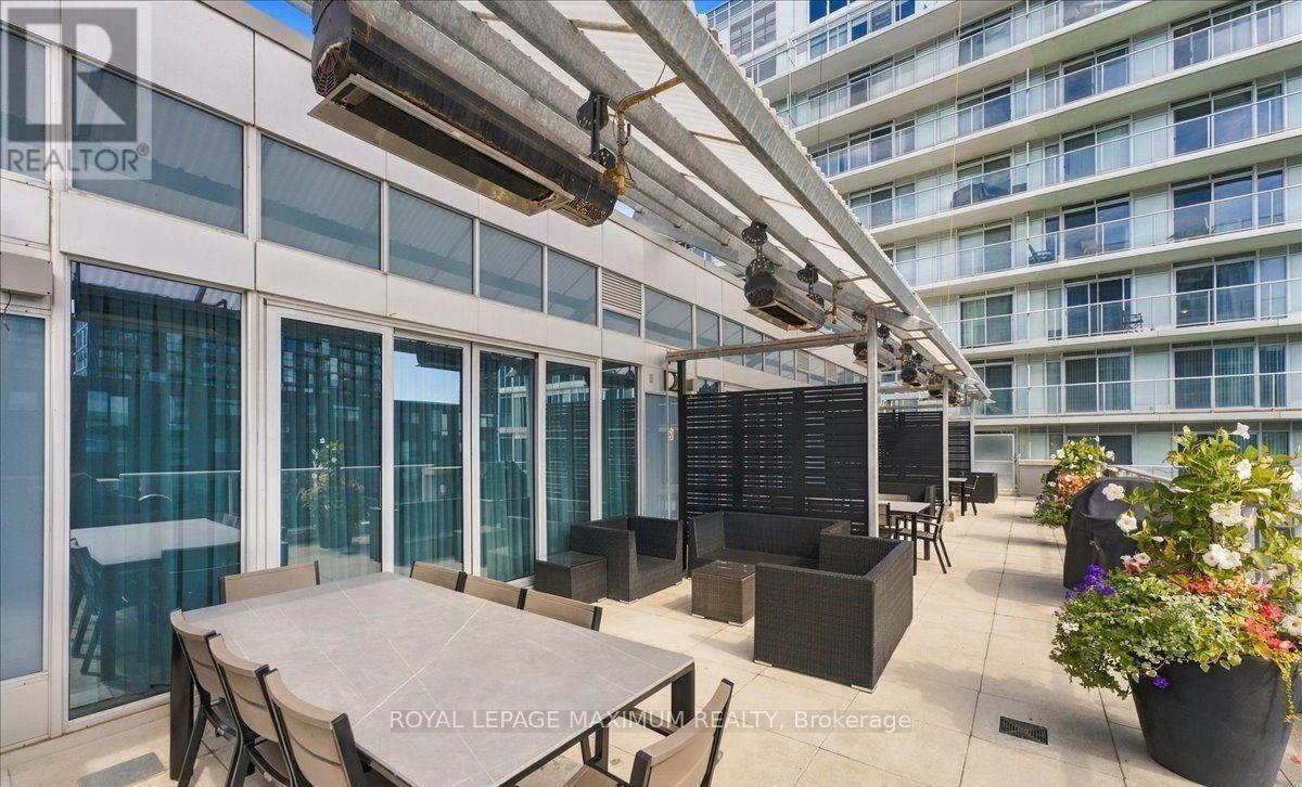 565 Wilson Avenue — photo 8