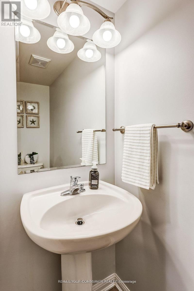 34 MILTROSE CRESCENT - 17