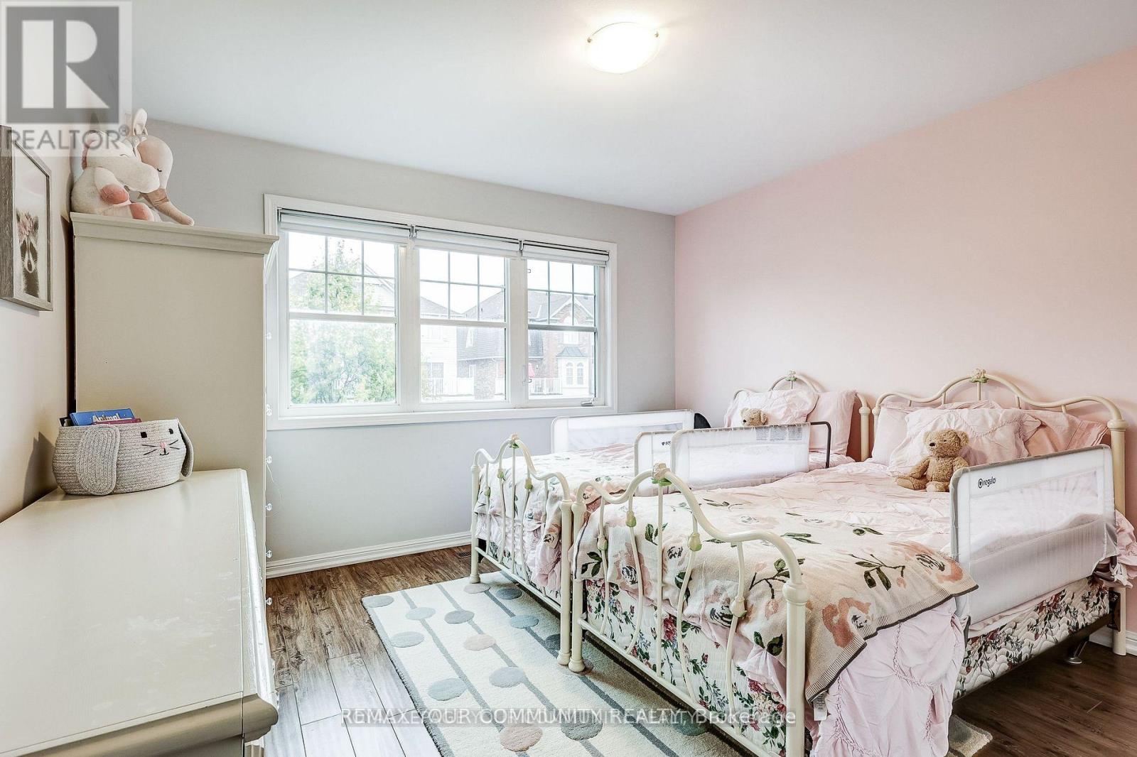 34 MILTROSE CRESCENT - 27