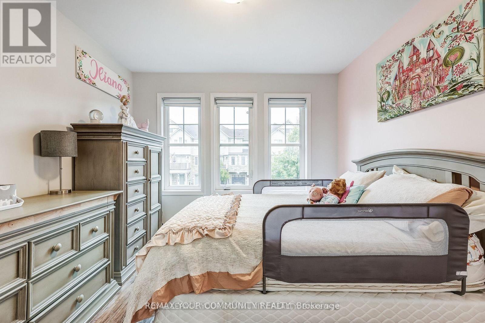 34 MILTROSE CRESCENT - 25