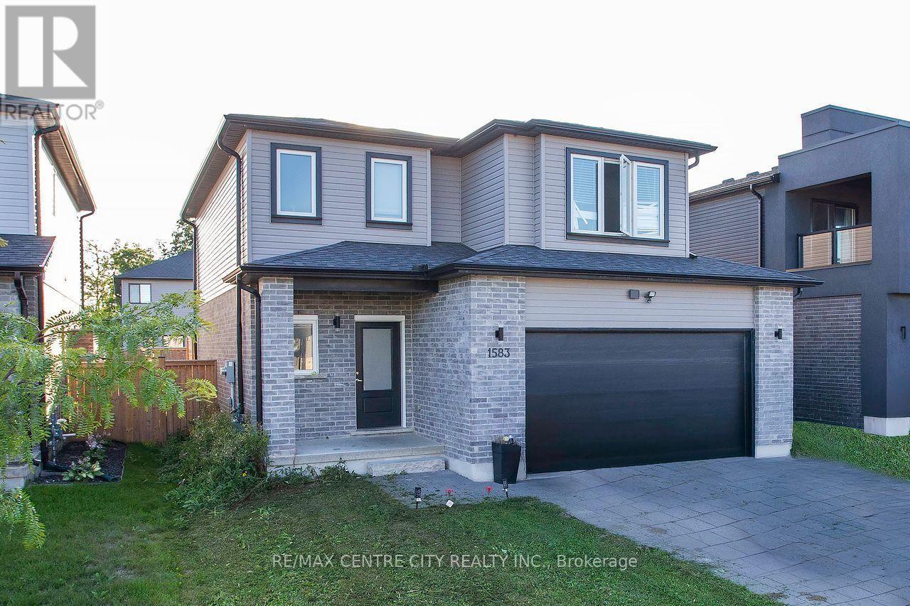 1583 Applerock Avenue — photo 2