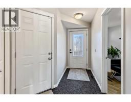 224 Hillvale Crescent - photo 3