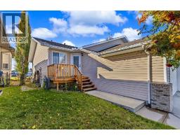 224 Hillvale Crescent - photo 2