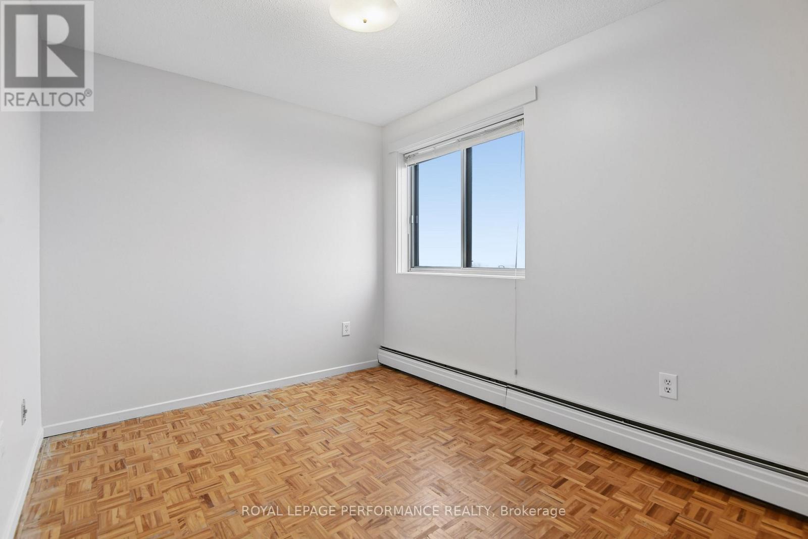 805 - 20 Chesterton Drive
