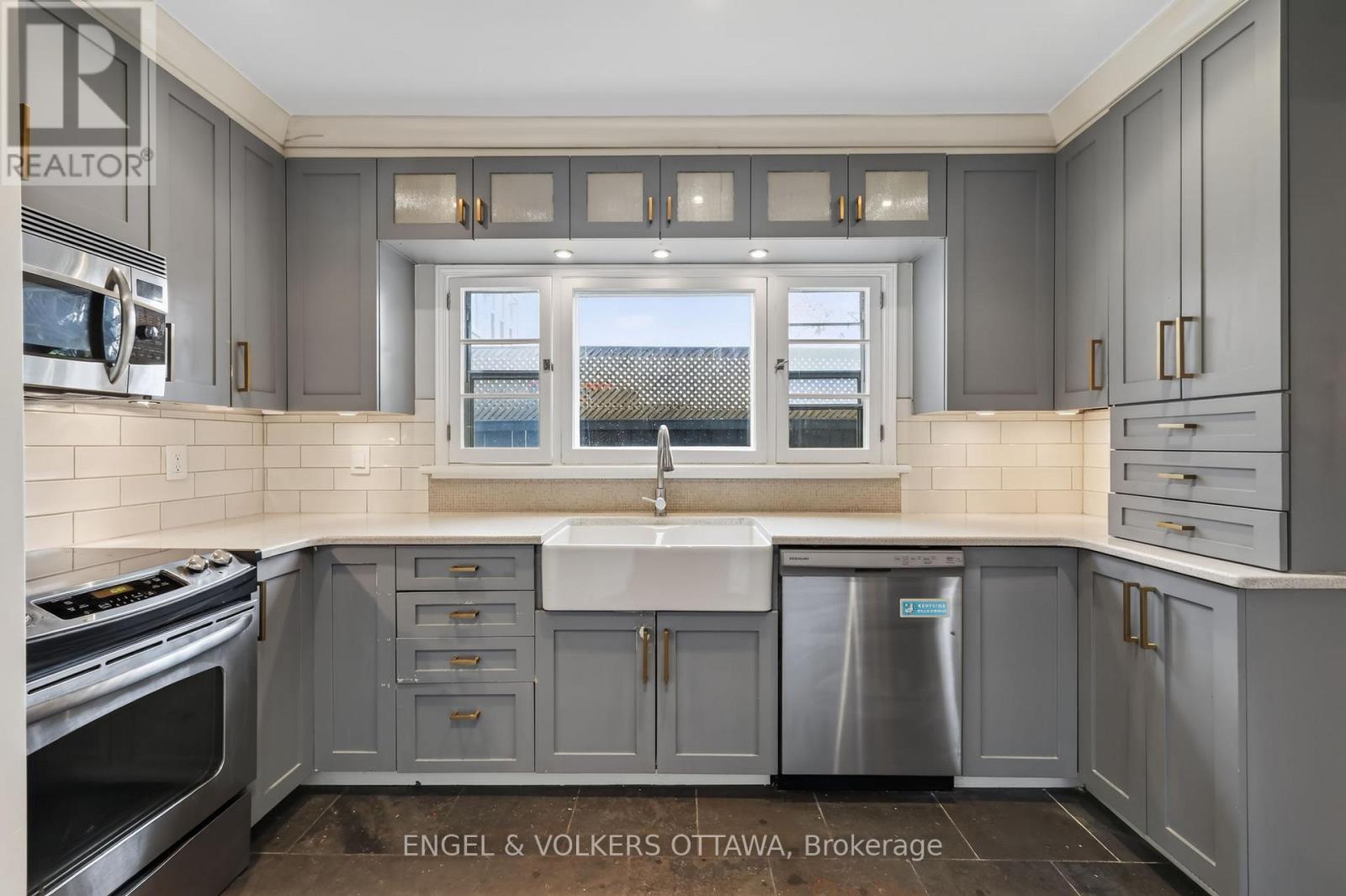 139 Renfrew Avenue — photo 12