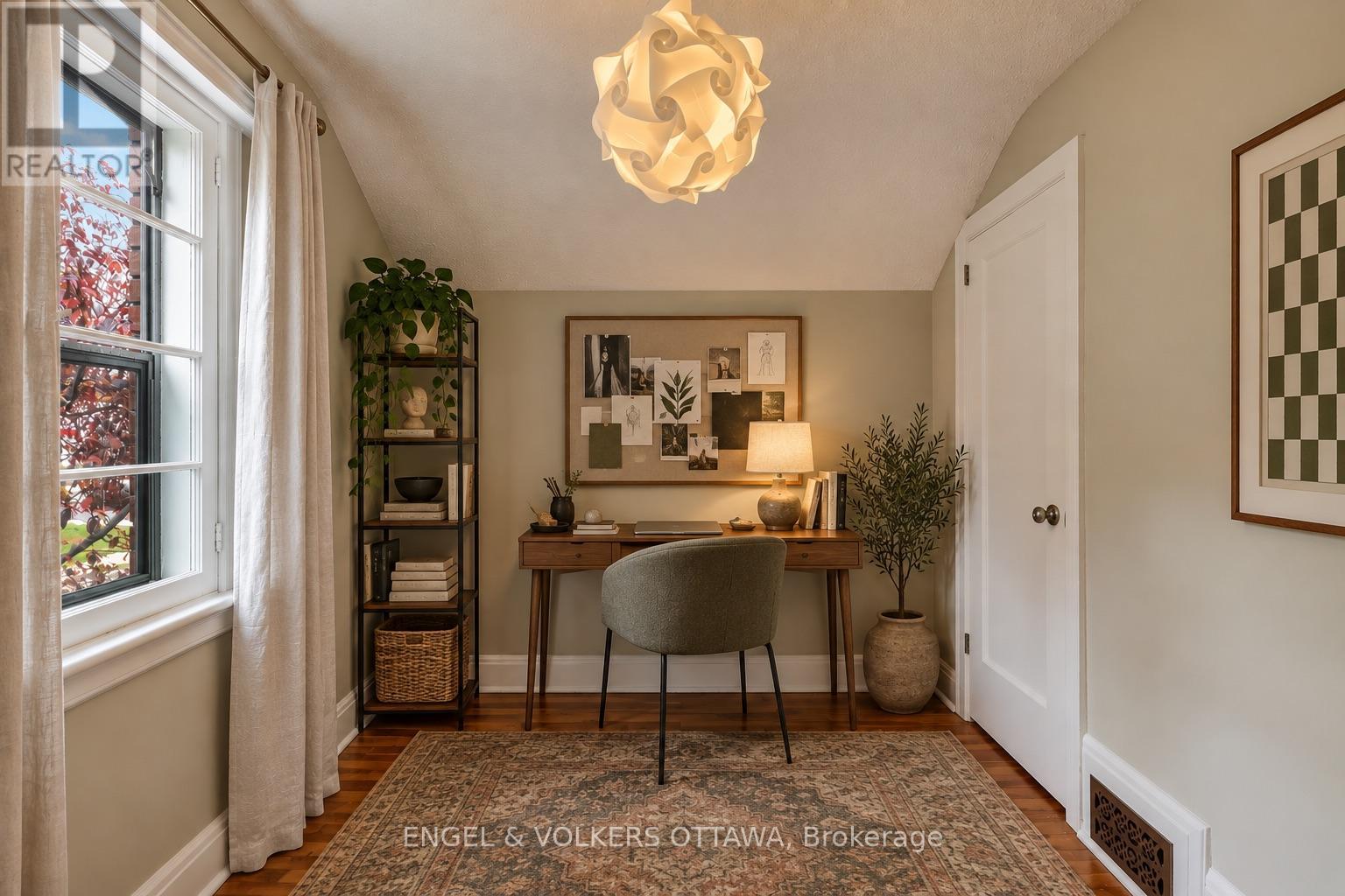 139 Renfrew Avenue — photo 22