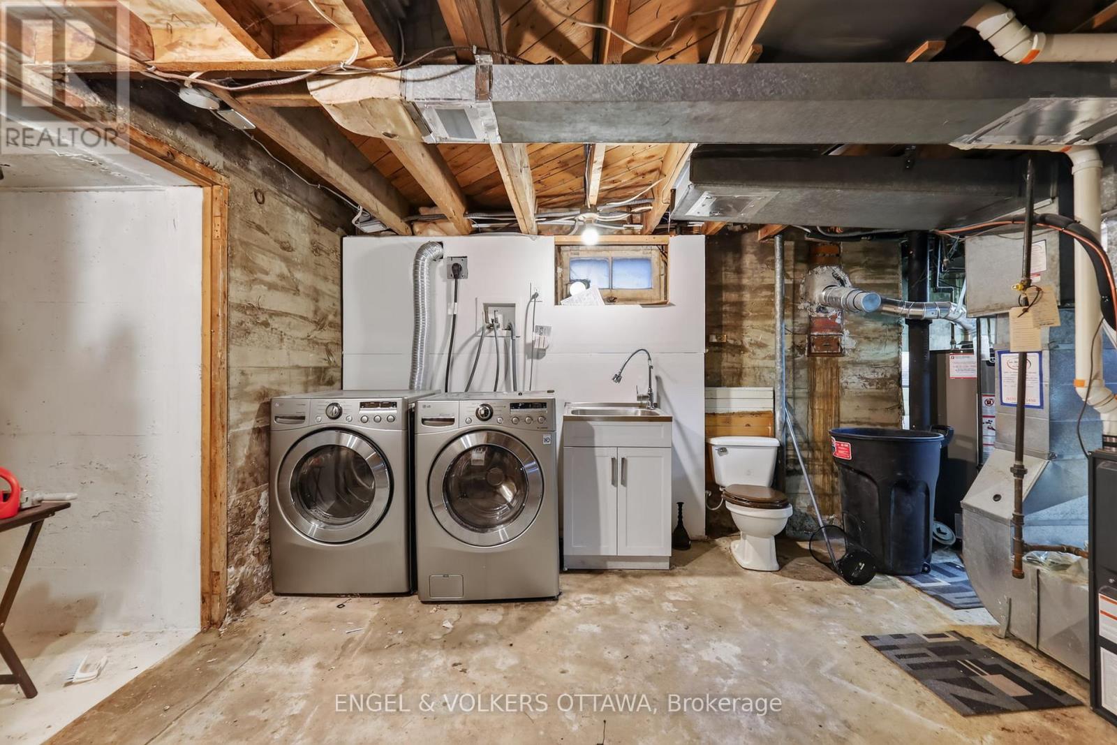 139 Renfrew Avenue — photo 29