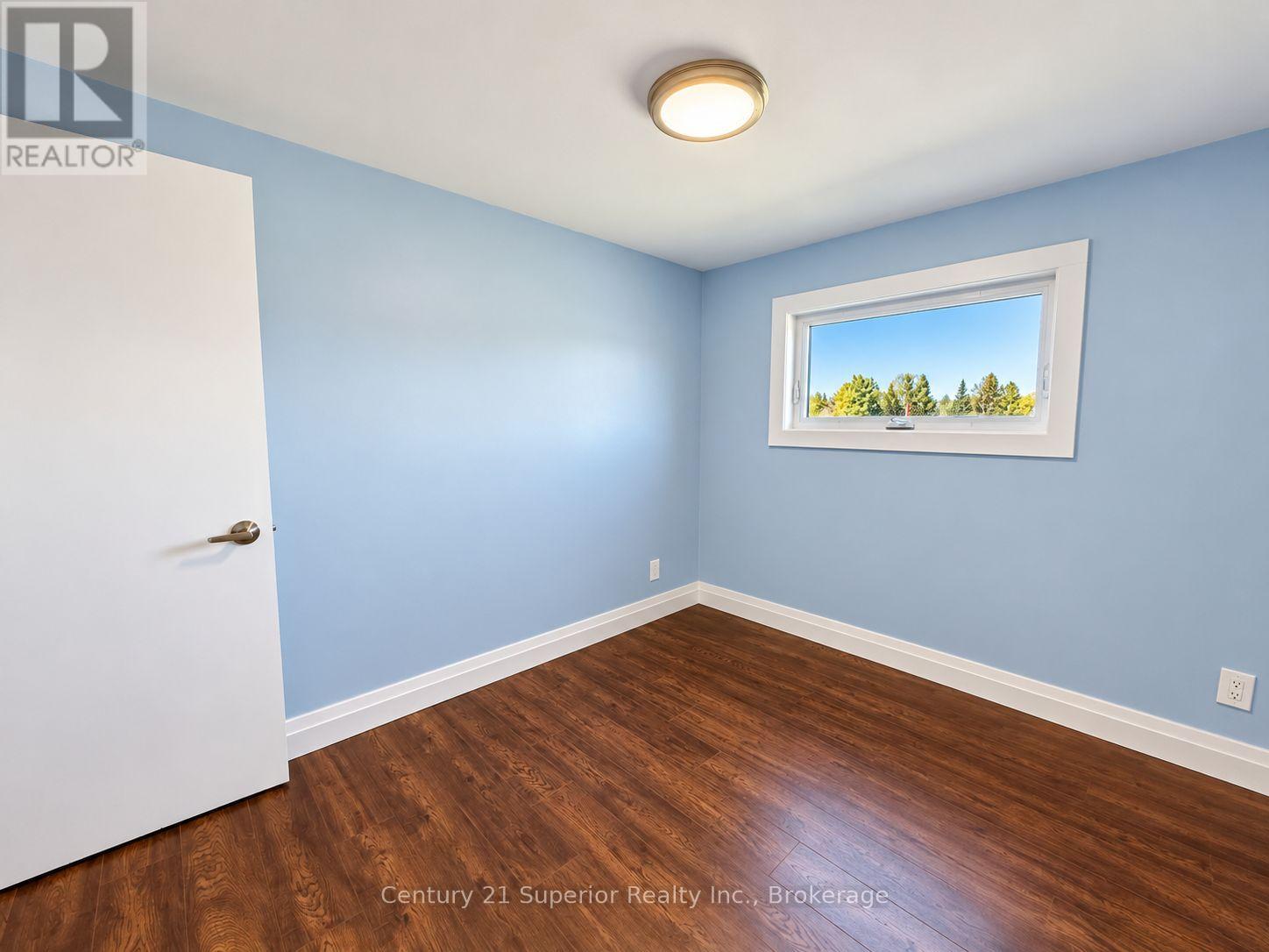 5049 Mapleward Road — photo 31