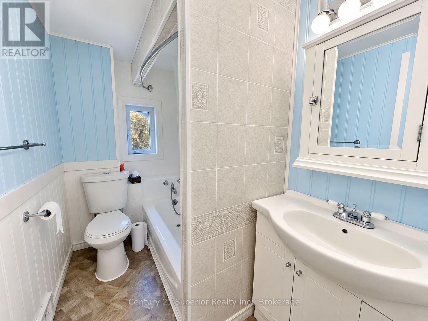 5049 Mapleward Road — photo 37