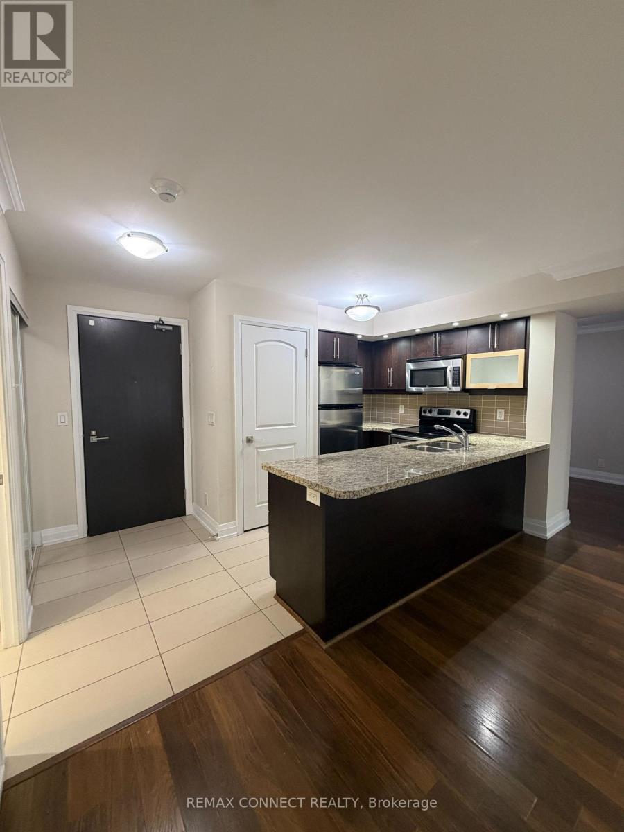1060 Sheppard Avenue West — photo 4