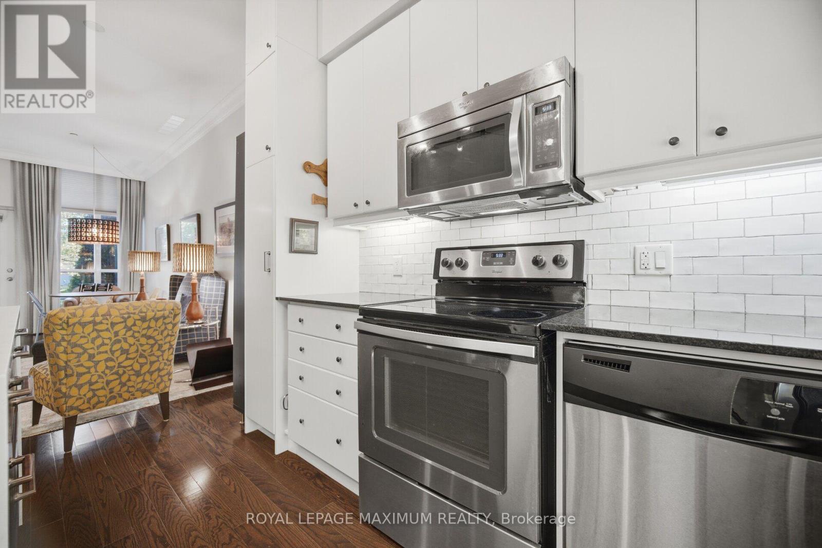 8 Fieldway Road — photo 8
