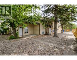 1731 St. Edwards Boulevard N - photo 1