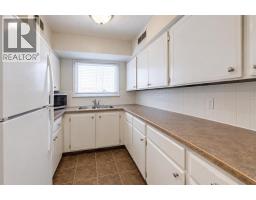 1731 St. Edwards Boulevard N - photo 13