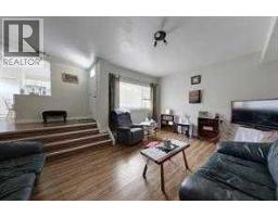1731 St. Edwards Boulevard N - photo 27