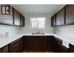 1731 St. Edwards Boulevard N - photo 5