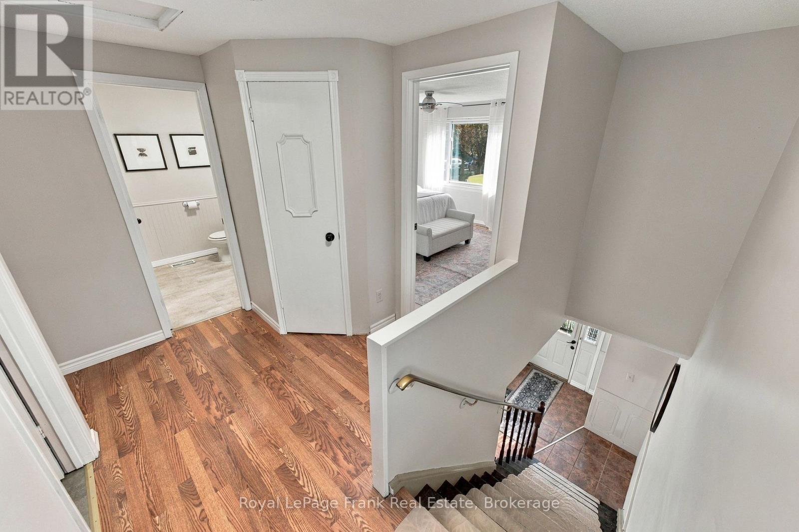 694 HILLCROFT STREET - 14