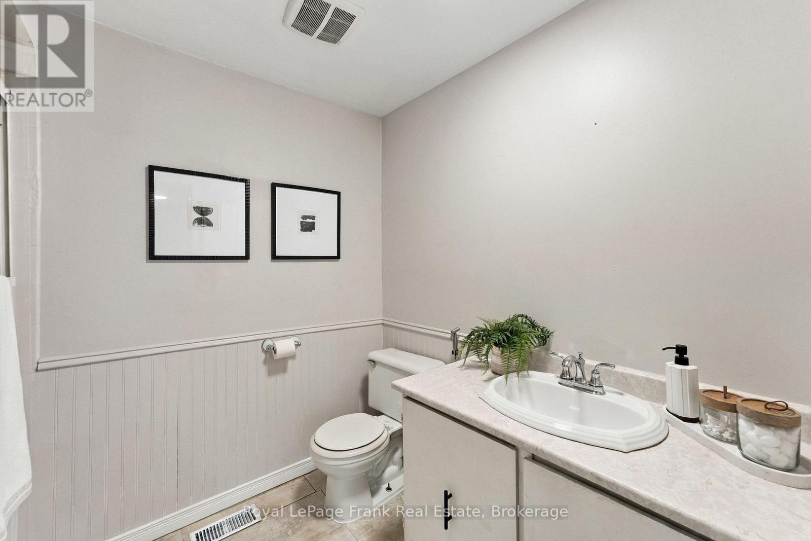694 Hillcroft Street, Oshawa, ON photo 23
