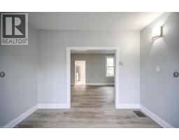 1024 Cannon Street E, Hamilton, ON L8L2H6 Photo 10