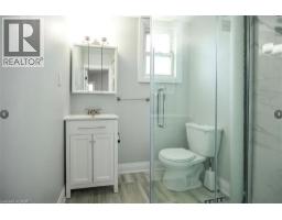 1024 Cannon Street E, Hamilton, ON L8L2H6 Photo 12