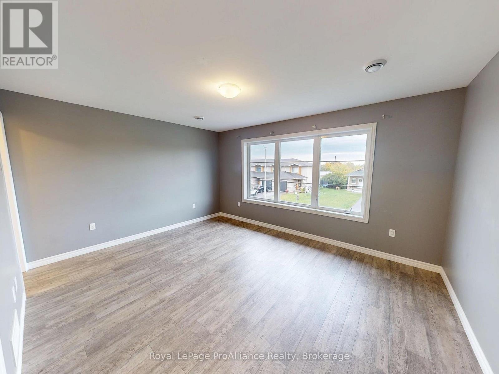 70 Ridgeway Place — photo 22