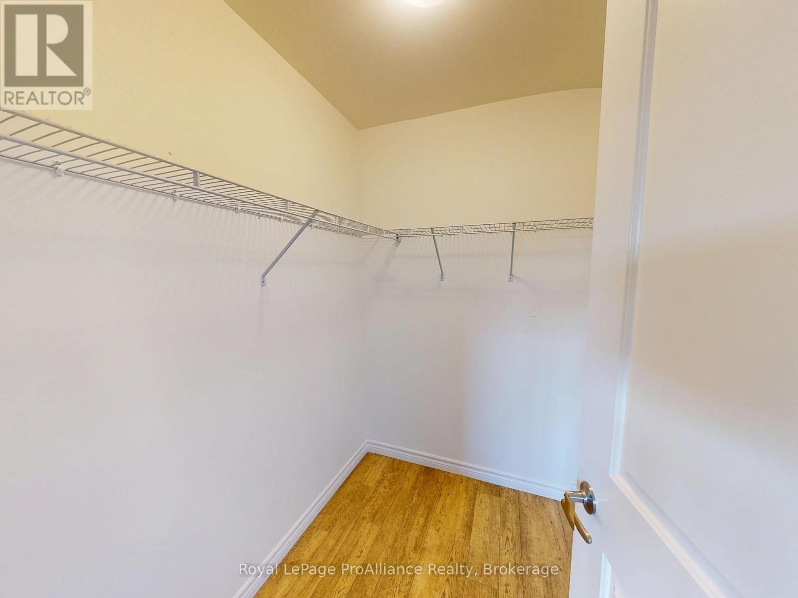 70 Ridgeway Place — photo 25
