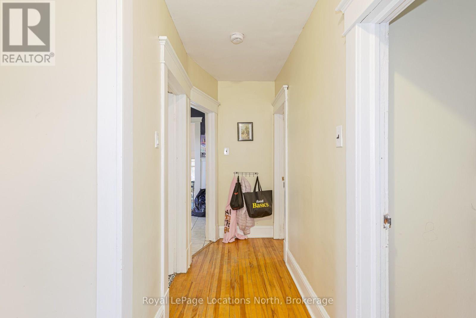 124 SYKES STREET S - 17