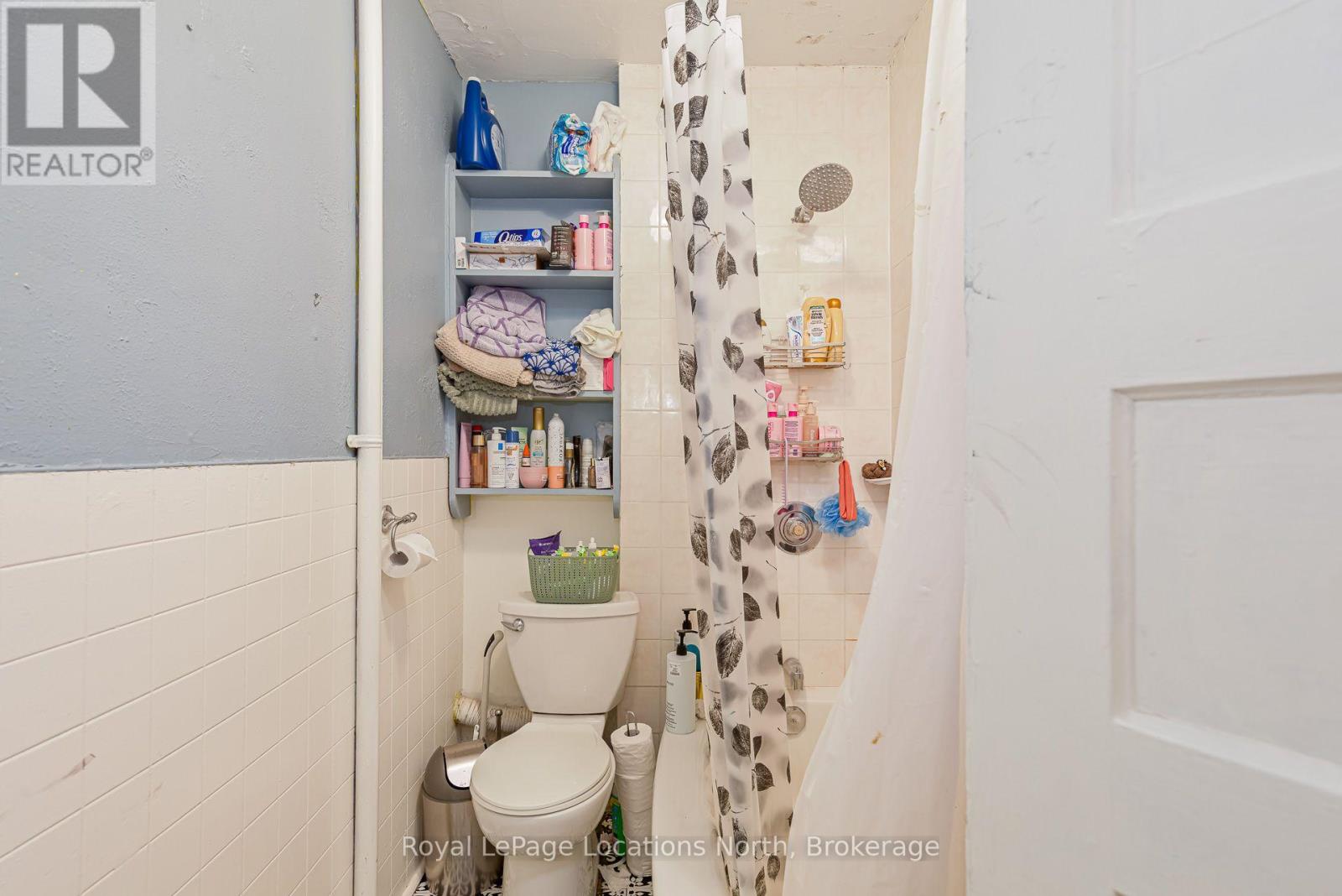 124 SYKES STREET S - 22