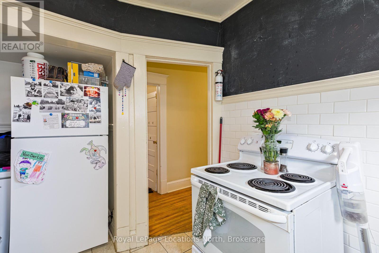 124 SYKES STREET S - Image 24