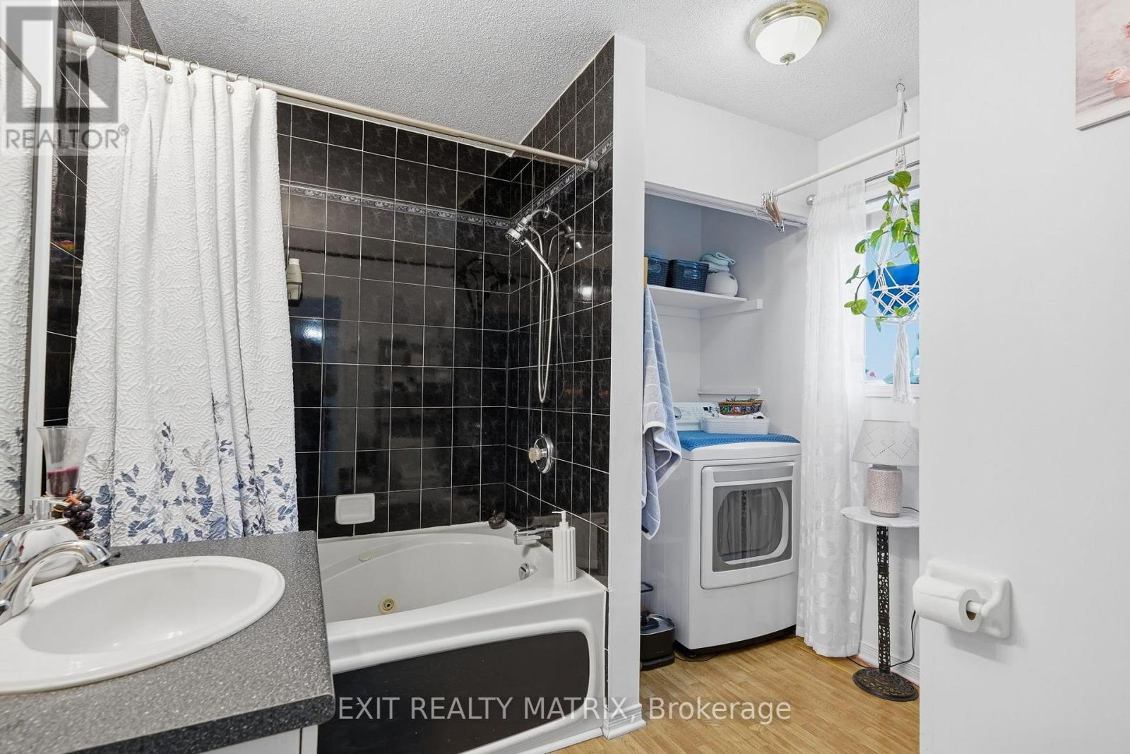 1021 JACYNTHE STREET - 13