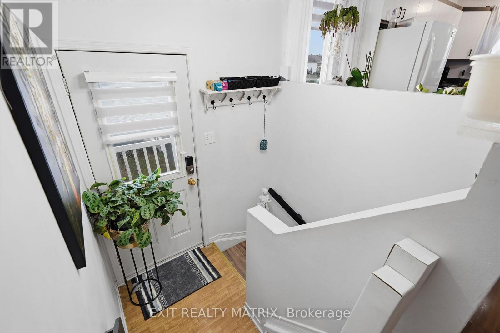 1021 Jacynthe Street — photo 15