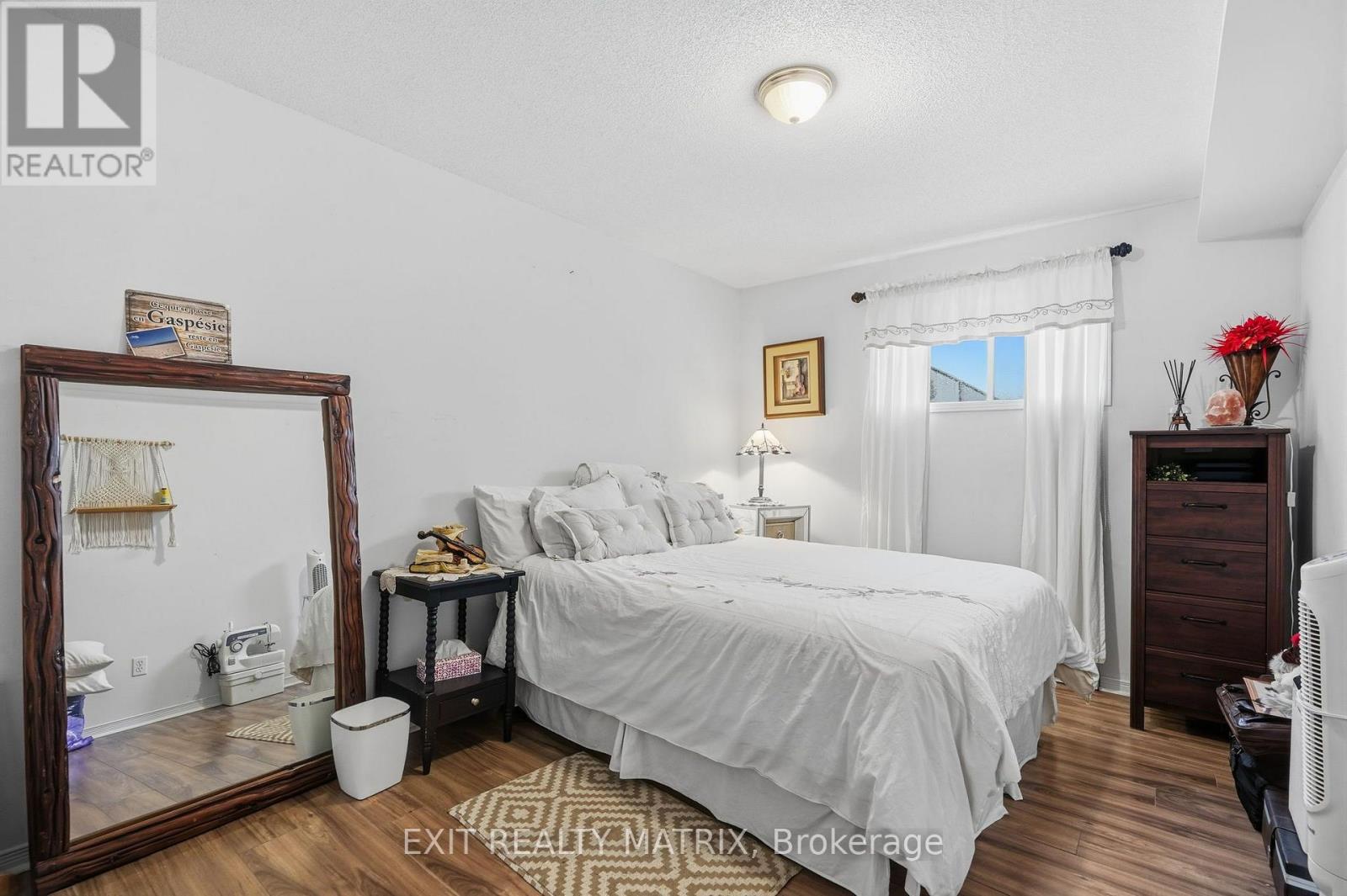1021 JACYNTHE STREET - 19