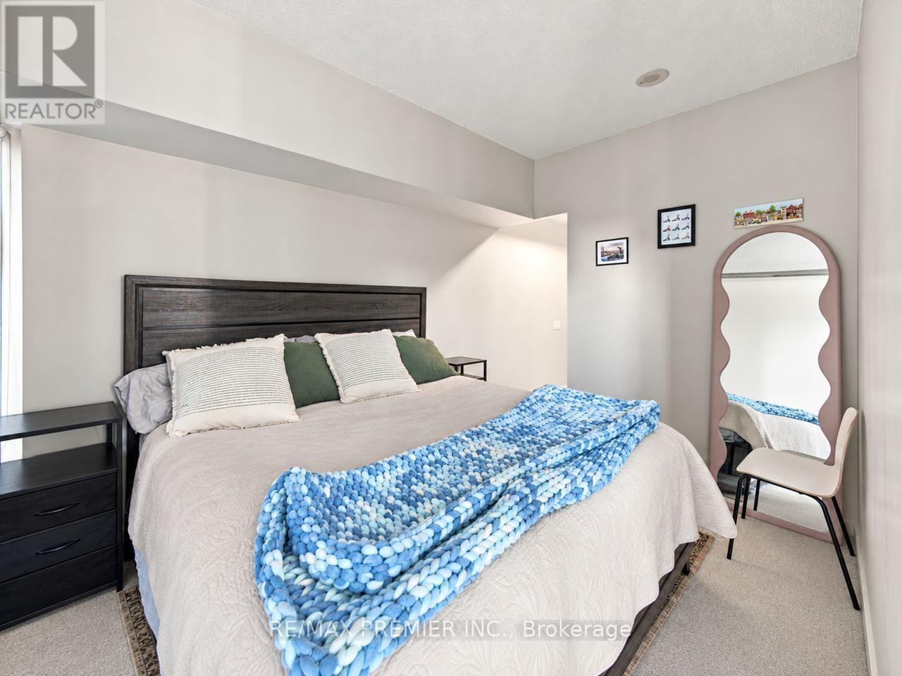 1405- 33 CHARLES Street, Toronto, ON photo 22