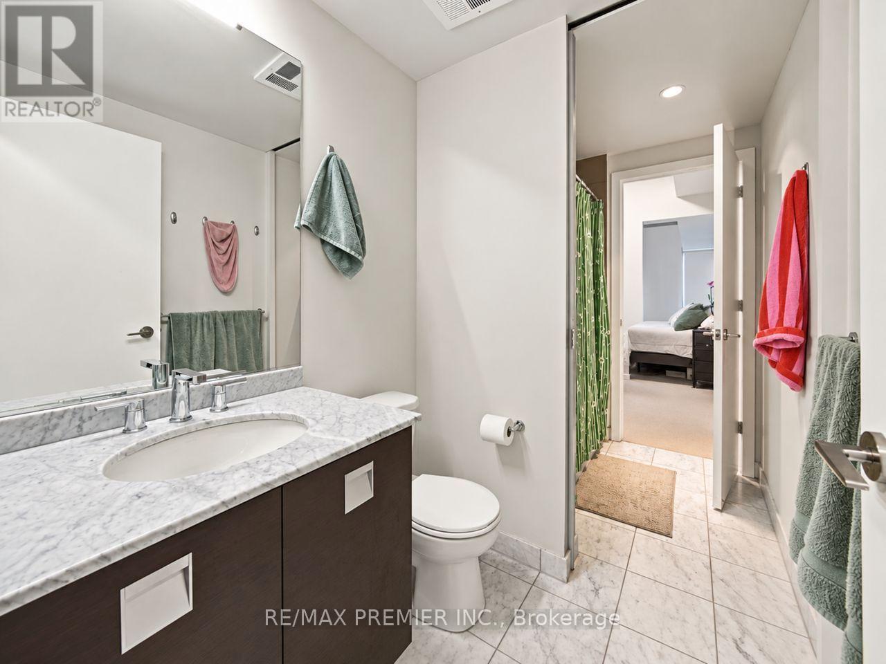 1405- 33 CHARLES Street, Toronto, ON photo 25