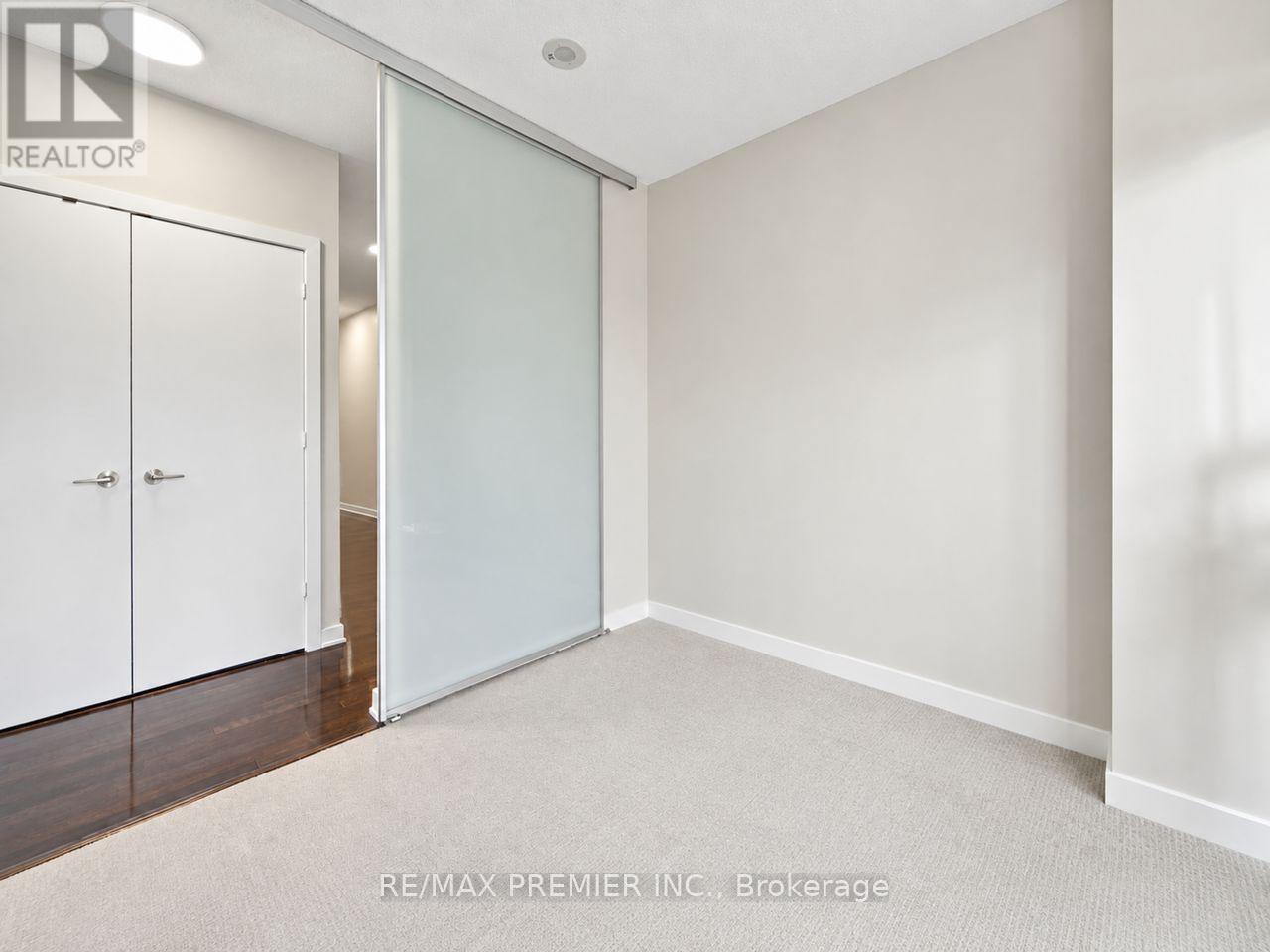 1405- 33 CHARLES Street, Toronto, ON photo 27