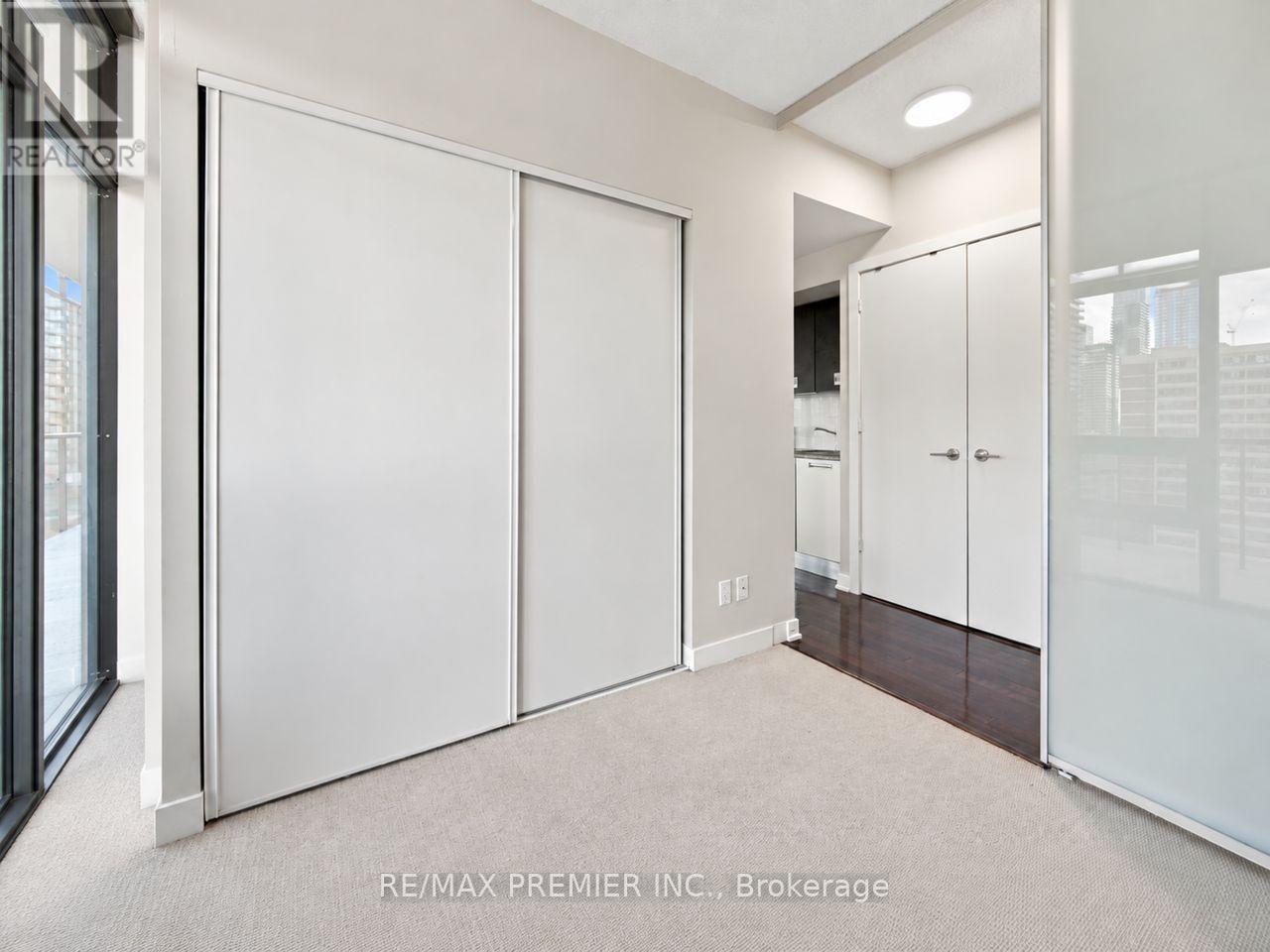 1405- 33 CHARLES Street, Toronto, ON photo 28