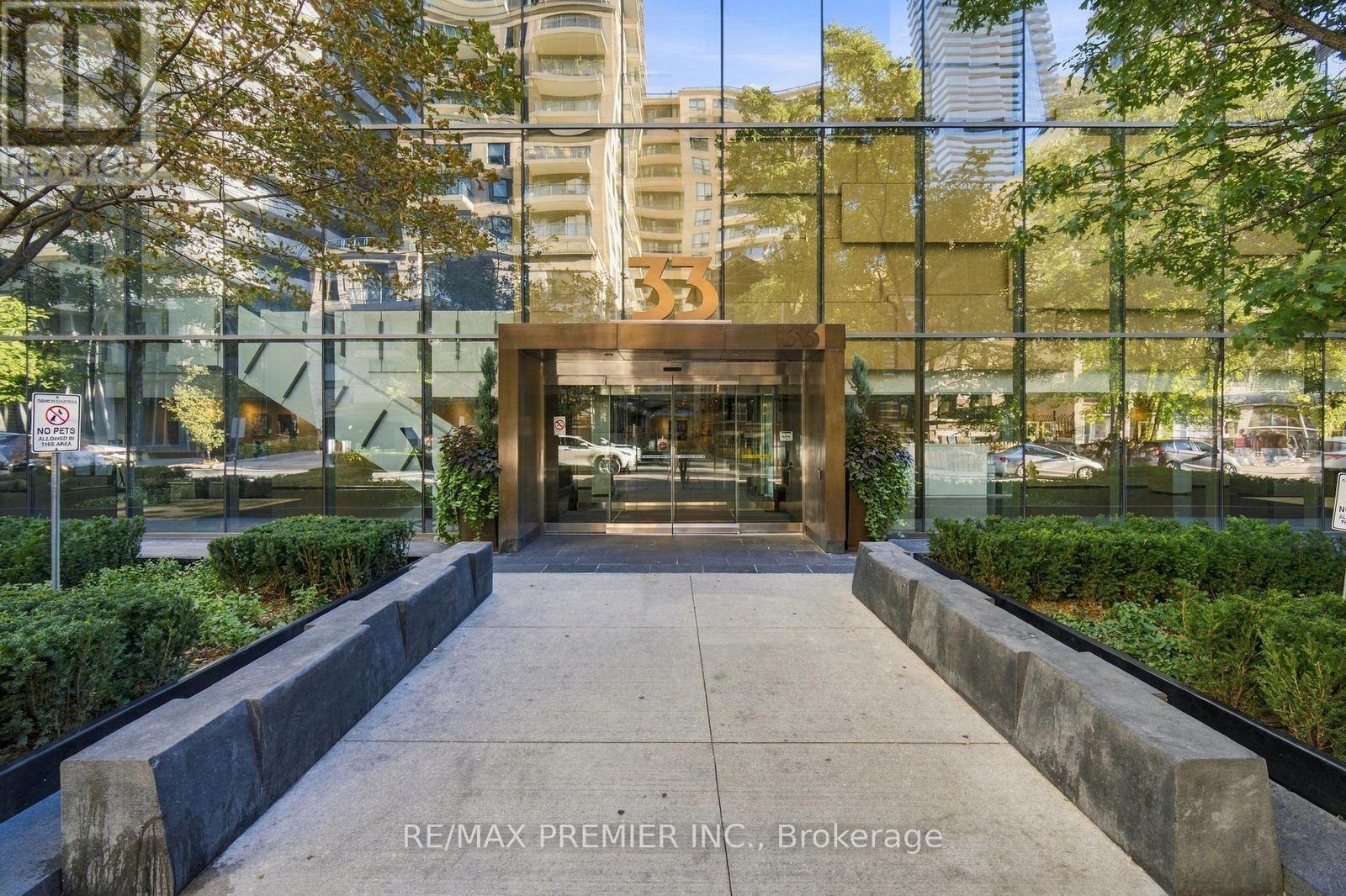 1405- 33 CHARLES Street, Toronto, ON photo 3