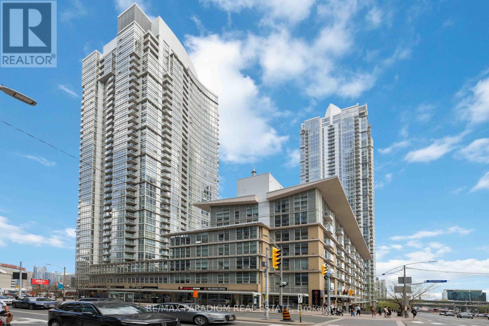 Photo of 9 Spadina Avenue
