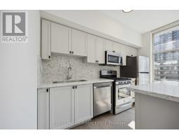 611 - 9 Spadina Avenue, Toronto, ON M5V3M5 Photo 11