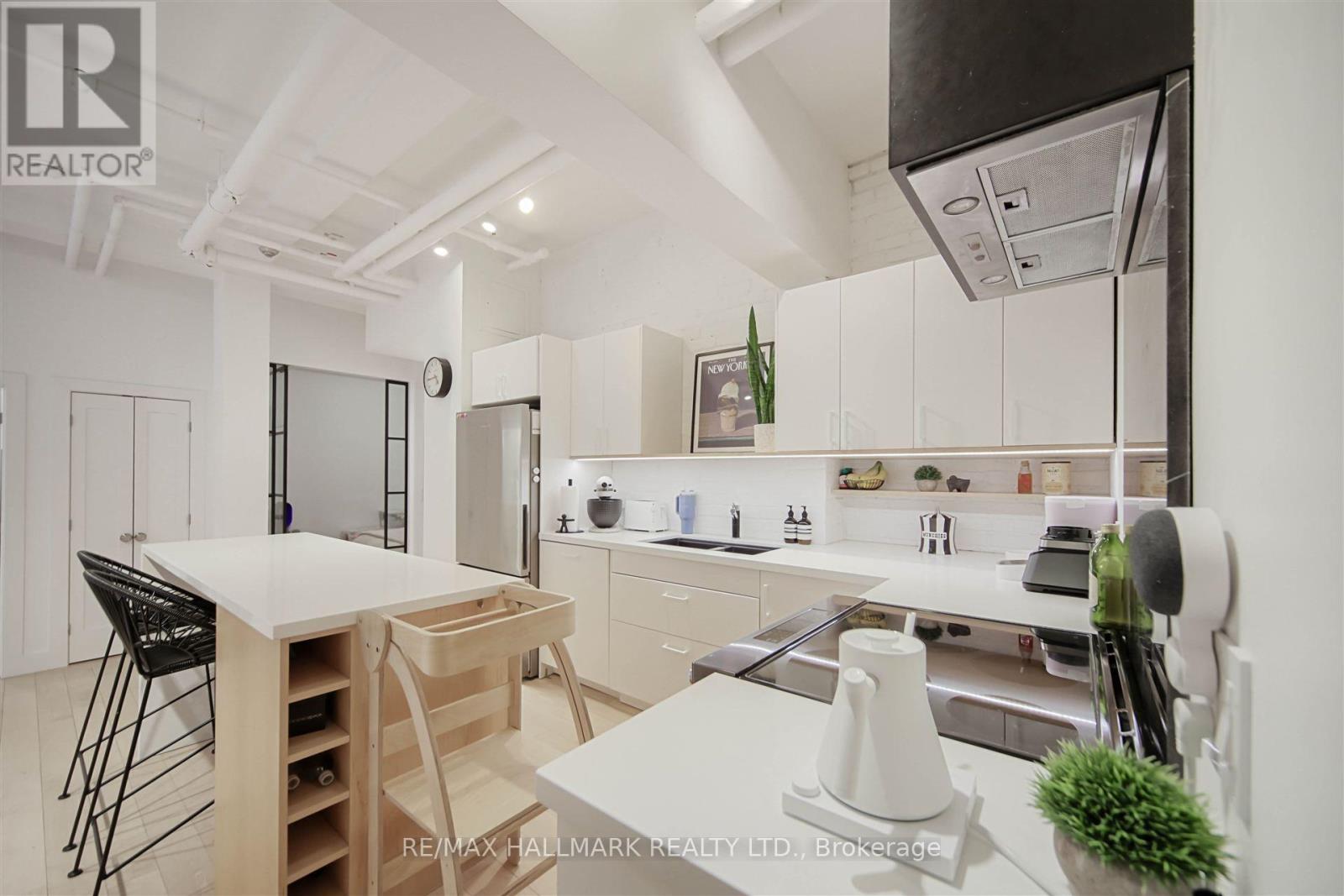 80 Sherbourne Street — photo 12